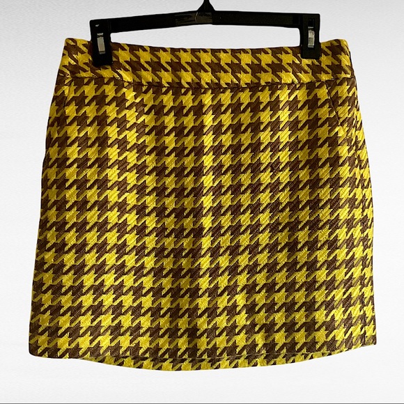 The Limited Dresses & Skirts - THE LIMITED KNIT HOUNDSTOOTH MINI SKIRT WITH POCKETS